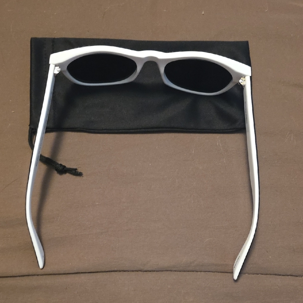 Black and White Checkered Sunglasses - Picture 7 of 7